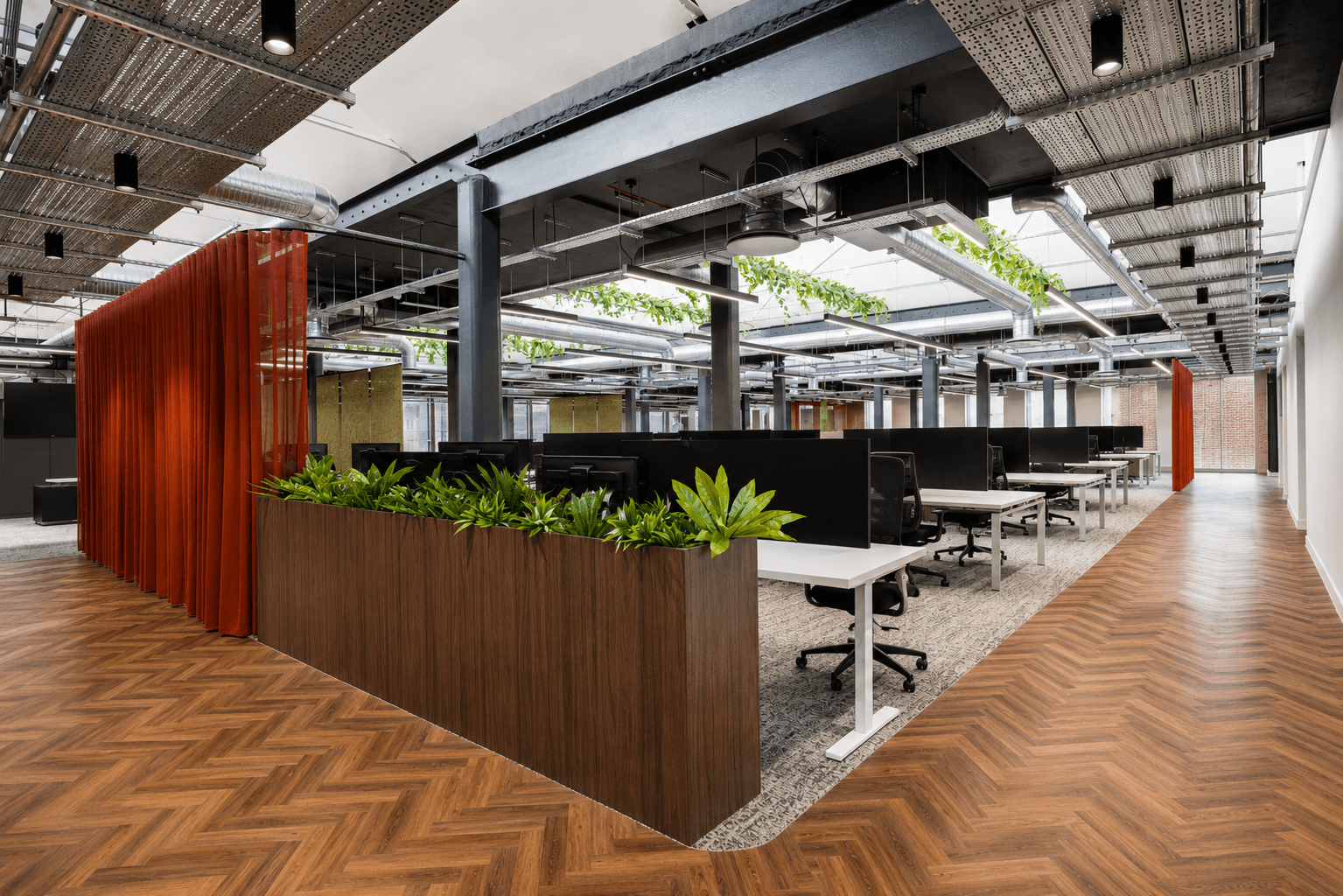 Softwire workplace with linear lighting